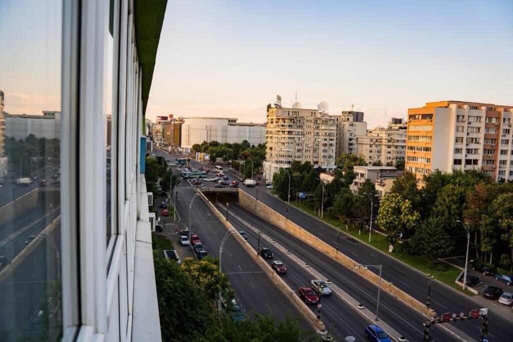 Modern 1 Bedroom Apartment In Bucharest Center! المظهر الخارجي الصورة